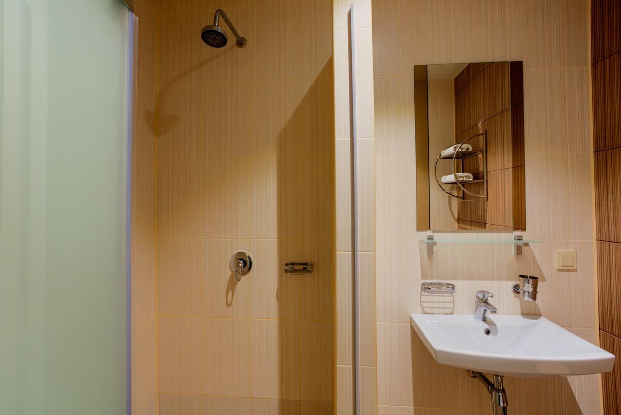 Comfort Hotel & Hostel Zaporizhia エクステリア 写真