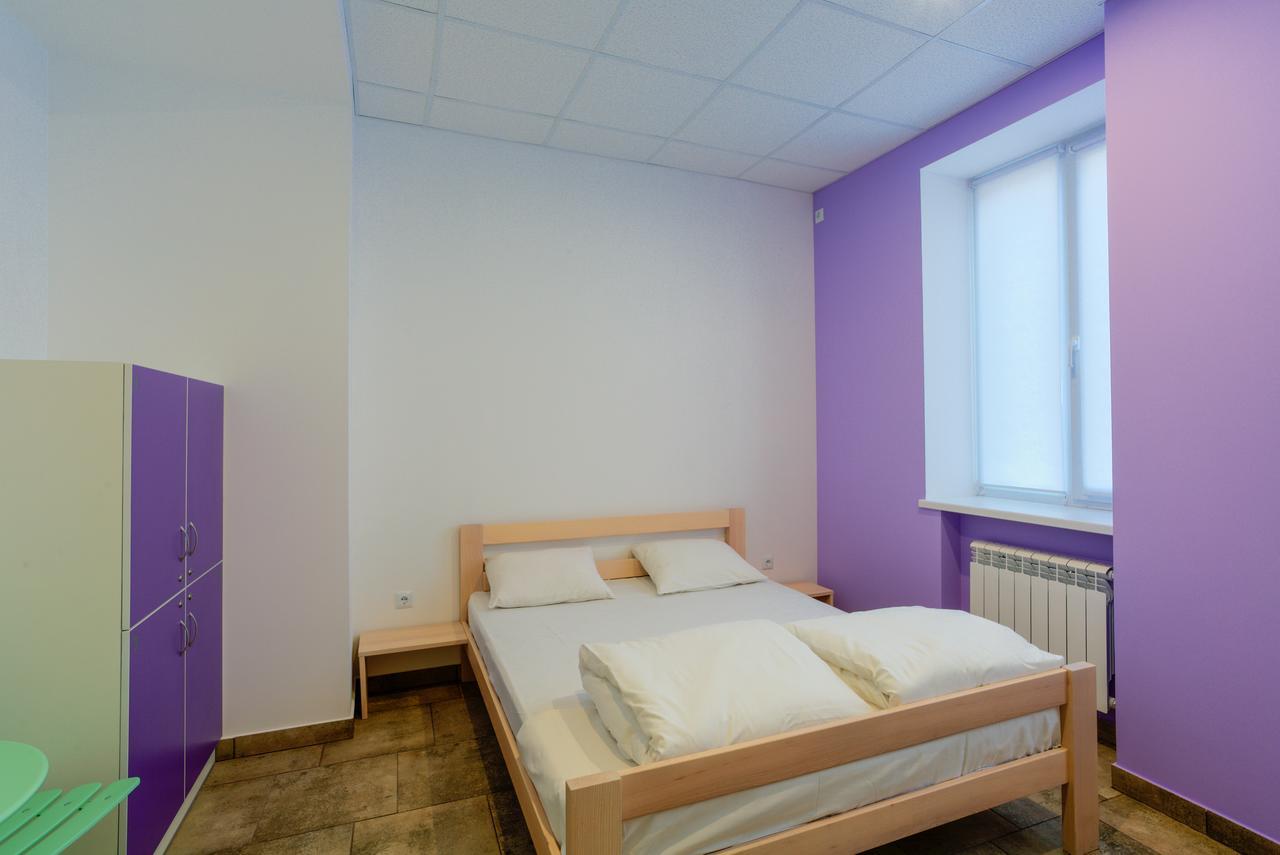 Comfort Hotel & Hostel Zaporizhia エクステリア 写真